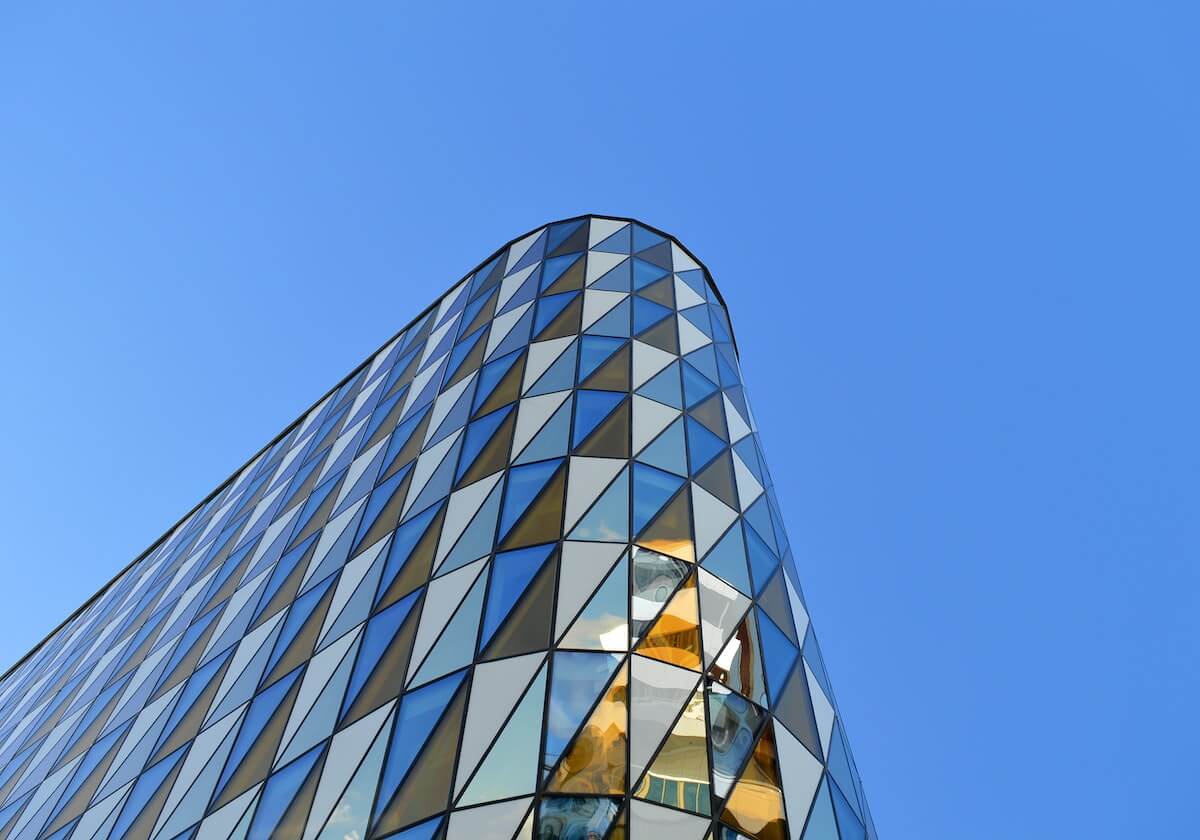 云开体育官网-开幕雷击！J联赛门将开场8秒超巨失误，大脚直接被吴世勋挡进球门