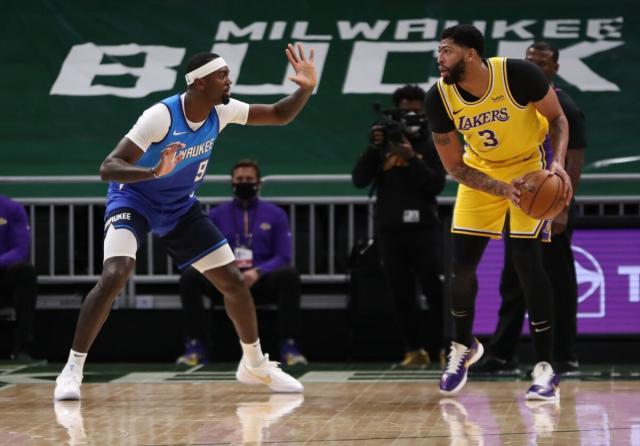 云开体育-湖人创队史最佳开季客场战绩 浓眉却不满个人表现